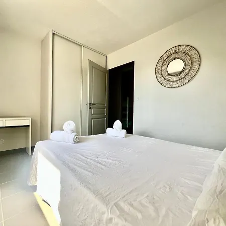 6 Personnes, Piscine Sauna & Salle De Sport
