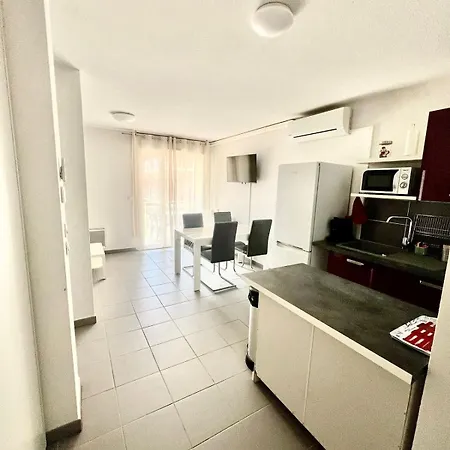 6 Personnes, Piscine Sauna & Salle De Sport Apartamento *